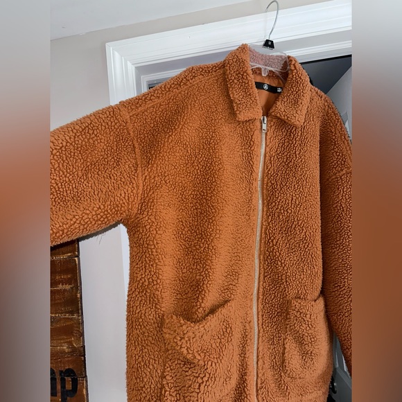 Missguided Oversized Teddy Jacket - Picture 2 of 9